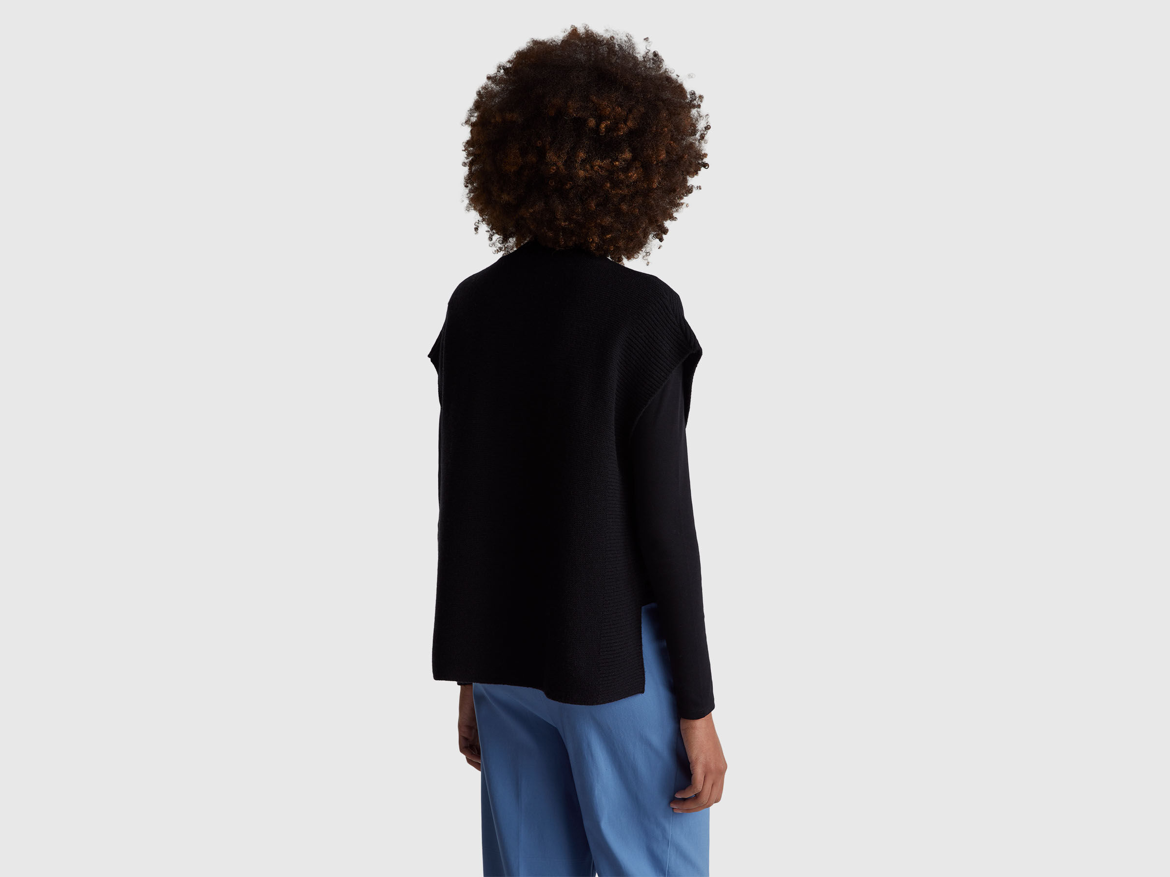 SLEEVELESS SWEATER Women image number 2